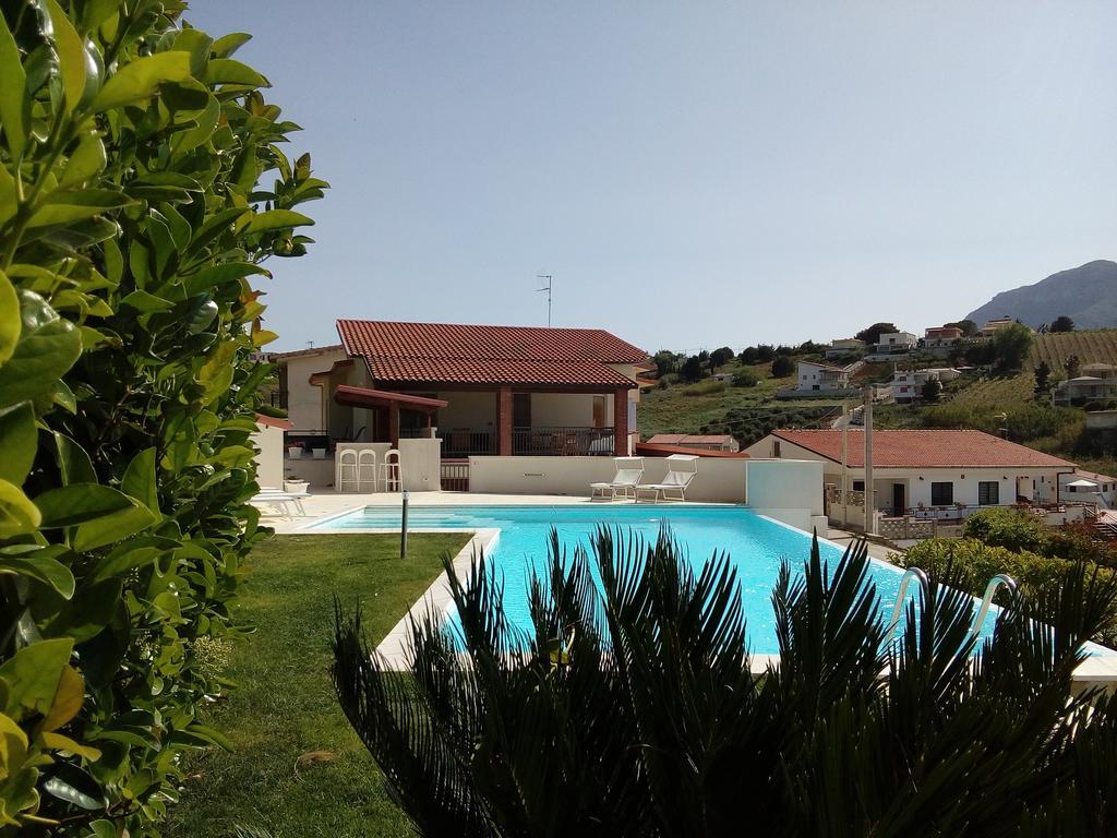 Villa Piscina Sul Mare Alcamo Marina Exterior photo