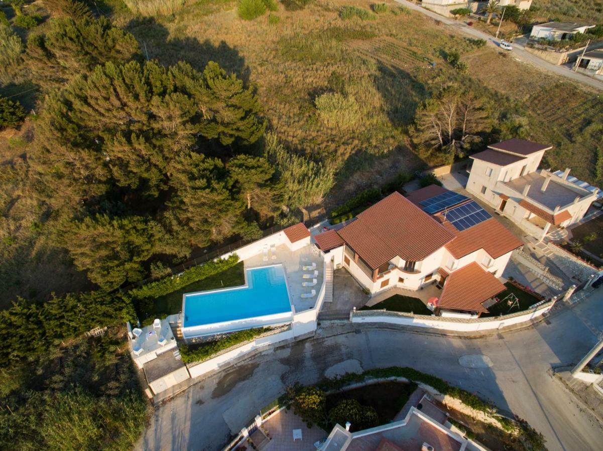 Villa Piscina Sul Mare Alcamo Marina Exterior photo